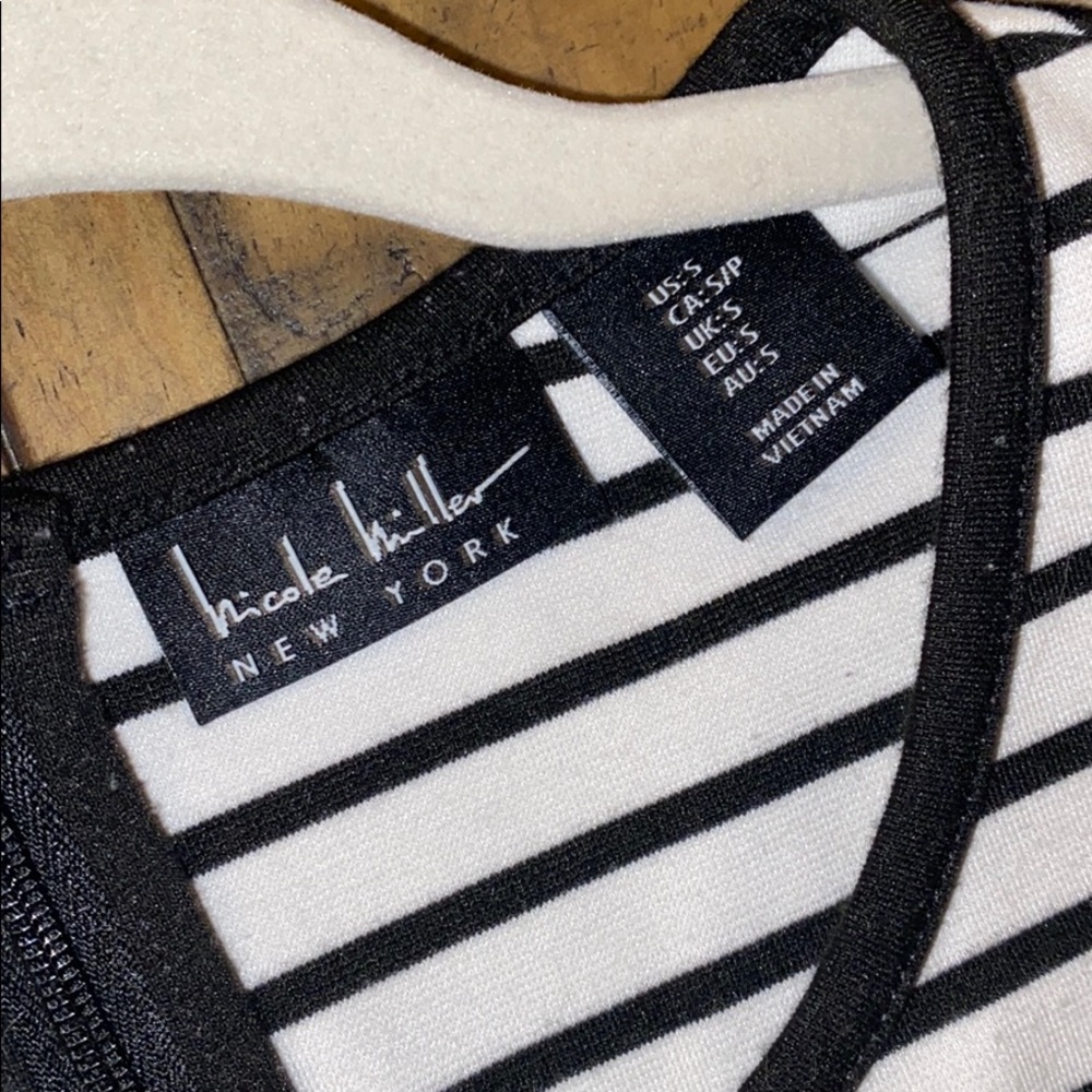 Dress - Picture 3 of 5